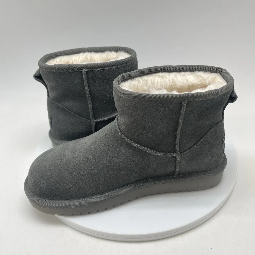 Koolaburra by UGG Mini‎ II Boots Womens 5 Gray Suede Short Fur Lined Shoes